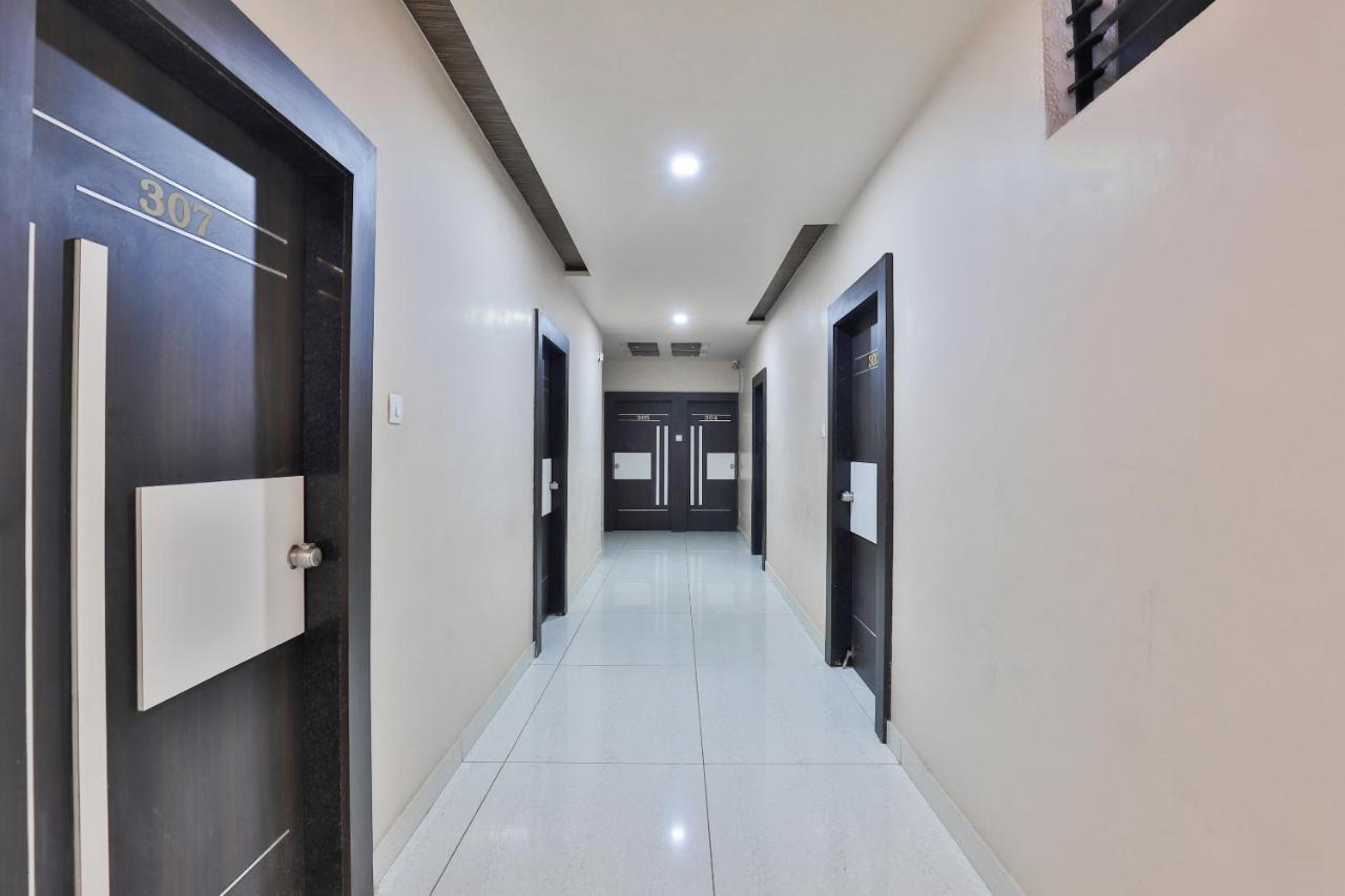 Hotel Oyo 18807 Vrajbhoomi Somnāth Esterno foto